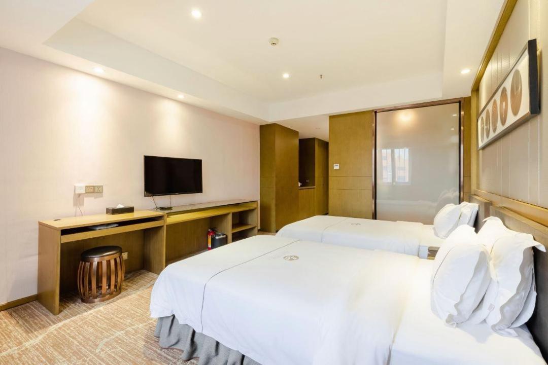 Lnsail Hotel Shenzhen Luohu Port Railway Station Zewnętrze zdjęcie