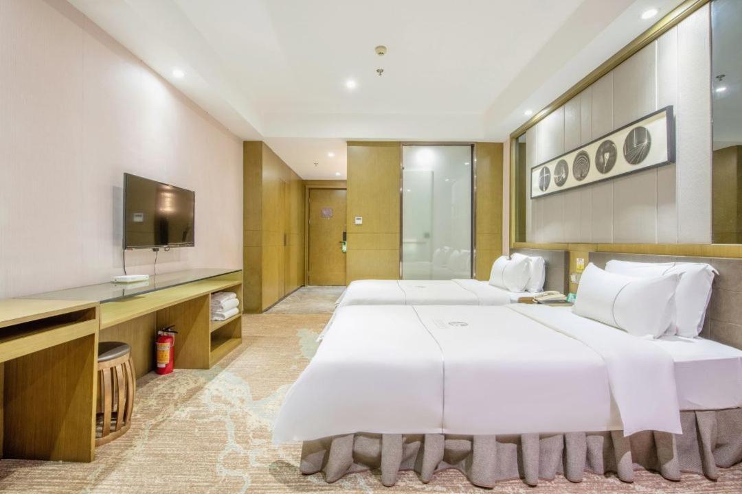 Lnsail Hotel Shenzhen Luohu Port Railway Station Zewnętrze zdjęcie